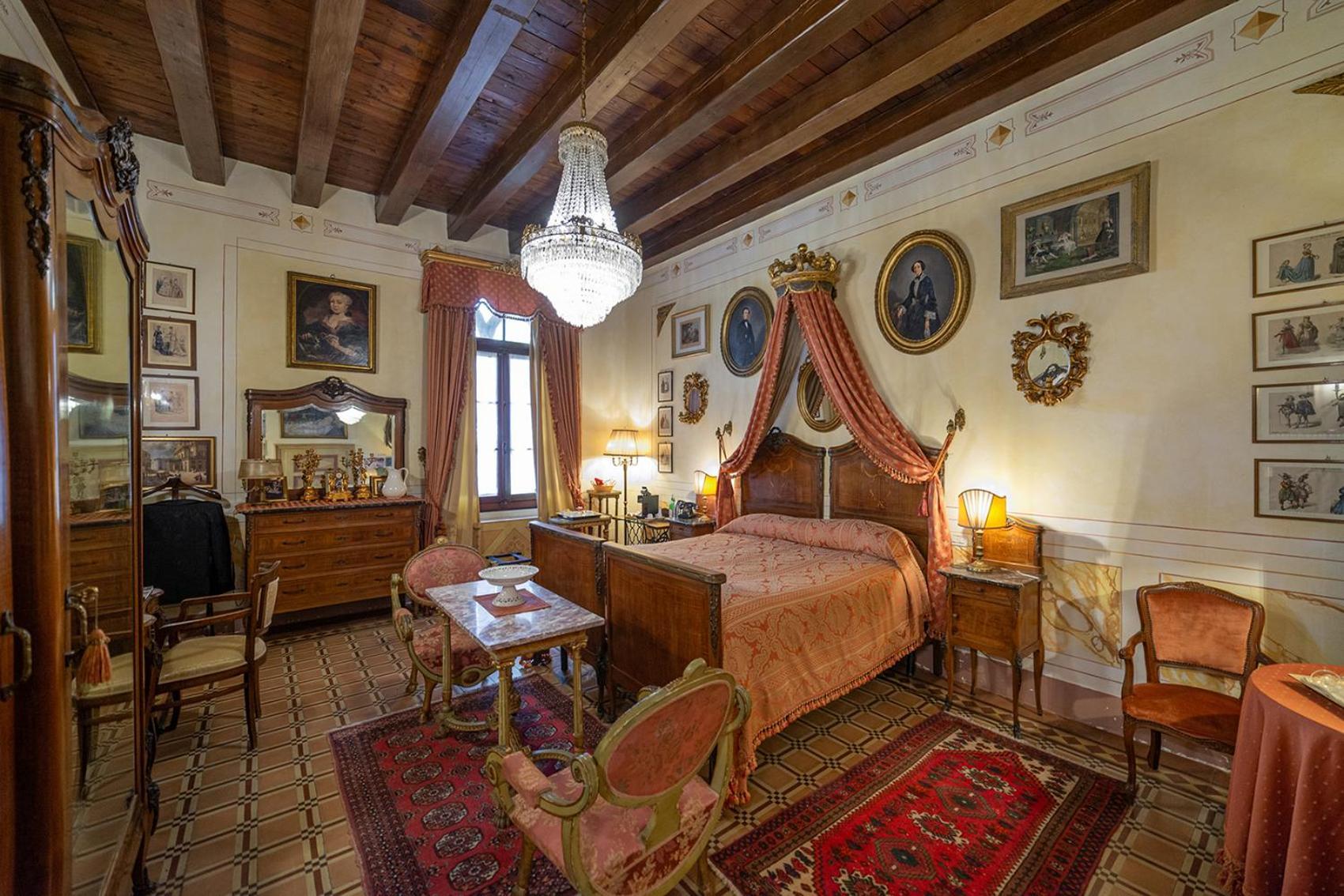 Relais Castello Bevilacqua Exteriör bild
